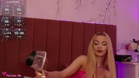 PinkySparks — Stripchat recorded stream image, 27.10.2025 18:50