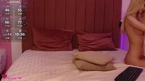 PinkySparks — Stripchat recorded stream image, 27.10.2025 18:50