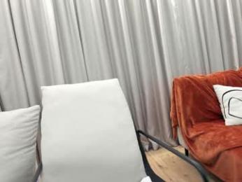 ehotlovea — Chaturbate recorded stream screenshot (28 Oct 2025)