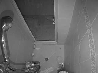 voyeurcam-baileybase-shower — Camsoda recorded stream image, 17.02.2025 18:30
