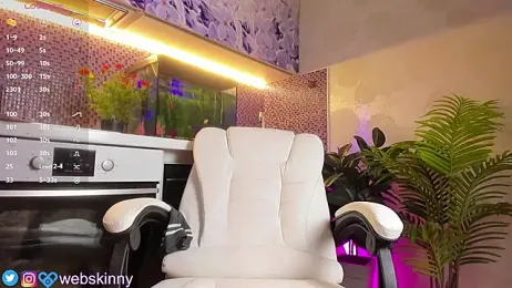 Top_Skinny — Stripchat recorded stream screenshot (28 Oct 2025)