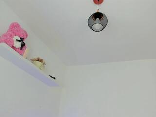 Alisson Mendez — Flirt4free recorded stream screenshot (28 Oct 2025)