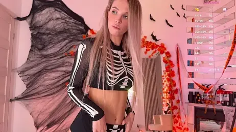 mikkixmeow — Stripchat recorded stream image, 29.10.2025 11:40