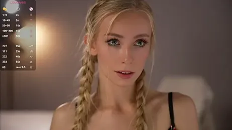 Vika54784 — Stripchat recorded stream image, 31.10.2025 05:40