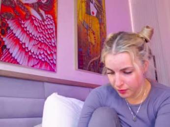 islandladies — Chaturbate recorded stream image, 01.11.2025 04:20
