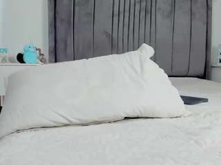 laurelmillstone — Camsoda recorded stream image, 02.11.2025 19:20