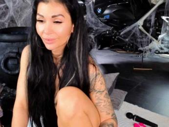 -BABAYAGA- — Bongacams recorded stream image, 03.11.2025 00:30