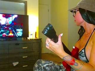 tighttinymilf — Camsoda recorded stream screenshot (04 Nov 2025)