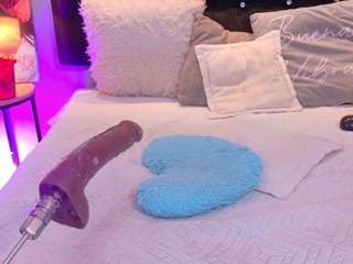 valen-scott — Camsoda recorded stream image, 04.11.2025 16:20