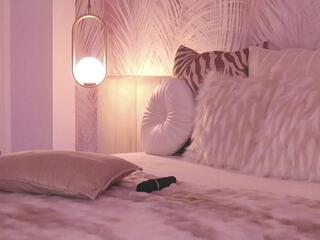 Eva Sin — Flirt4free recorded stream screenshot (04 Nov 2025)