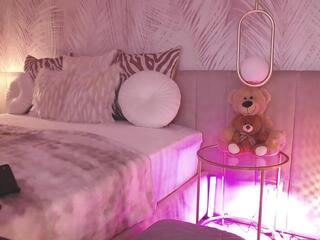 Eva Sin — Flirt4free recorded stream screenshot (04 Nov 2025)