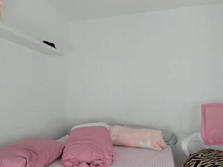 Alisson Mendez — Flirt4free recorded stream screenshot (04 Nov 2025)