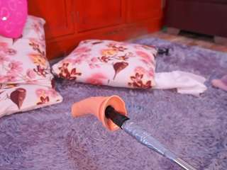 lara-giraldo — Camsoda recorded stream image, 05.11.2025 02:00