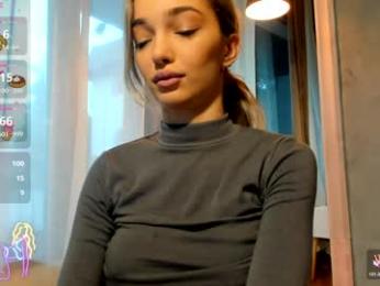 sassyt33n — Chaturbate recorded stream screenshot (05 Nov 2025)