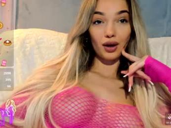 sassyt33n — Chaturbate recorded stream screenshot (05 Nov 2025)