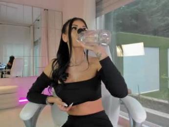 miss_diamond__ — Chaturbate recorded stream image, 05.11.2025 08:00