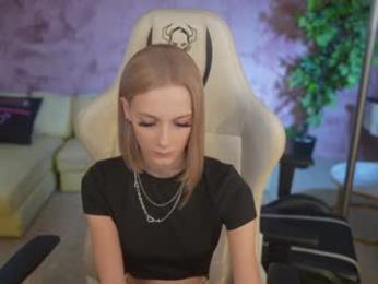 anabel054 — Chaturbate recorded stream screenshot (05 Nov 2025)