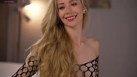 Vika54784 — Stripchat recorded stream image, 06.11.2025 03:20