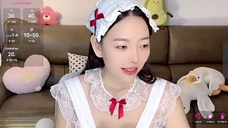 ziyu111 — Stripchat recorded stream image, 22.02.2025 21:20