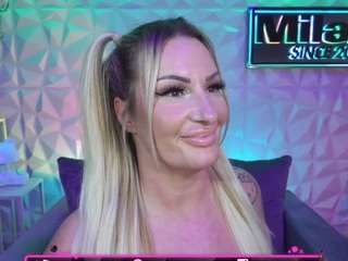 tamaramilano — Camsoda recorded stream image, 07.11.2025 09:30