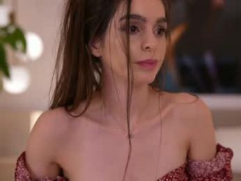 dovia — Chaturbate recorded stream image, 07.11.2025 07:40