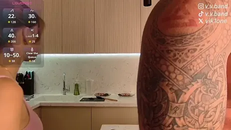 niki7377 — Stripchat recorded stream screenshot (07 Nov 2025)