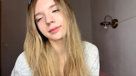 FruityXo — Stripchat recorded stream screenshot (07 Nov 2025)