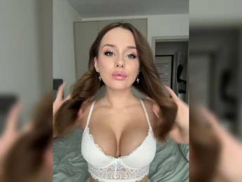 Tati16 — Bongacams recorded stream screenshot (08 Nov 2025)