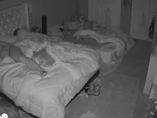 voyeurcam-house-charleys-room — Camsoda recorded stream image, 07.11.2025 23:30