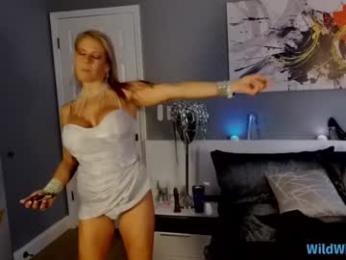 wildwifebarbie — Chaturbate recorded stream image, 08.11.2025 16:00