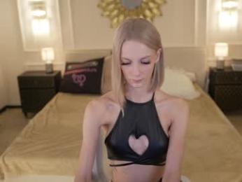 anabel054 — Chaturbate recorded stream screenshot (09 Nov 2025)