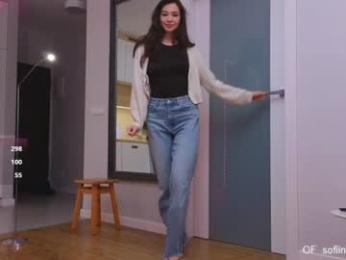 crazybabyyy — Chaturbate recorded stream screenshot (09 Nov 2025)