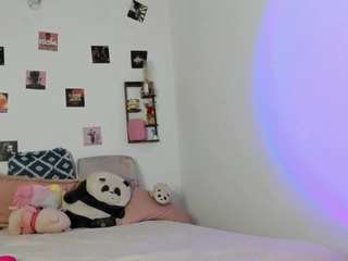 irisallen — Camsoda recorded stream screenshot (09 Nov 2025)