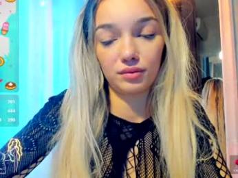 sassyt33n — Chaturbate recorded stream screenshot (10 Nov 2025)