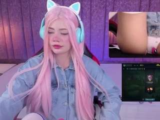 lilapop4 — Camsoda recorded stream image, 10.11.2025 13:50
