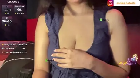 CharmingTania — Stripchat recorded stream screenshot (10 Nov 2025)