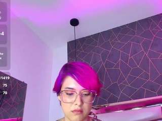 annieswan — Camsoda recorded stream image, 10.11.2025 12:00