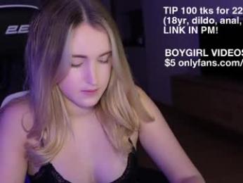 lailatoks — Chaturbate recorded stream image, 10.11.2025 22:10