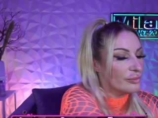 tamaramilano — Camsoda recorded stream image, 11.11.2025 09:30