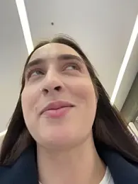 Holly_Play — Stripchat recorded stream image, 11.11.2025 09:00