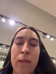 Holly_Play — Stripchat recorded stream image, 11.11.2025 09:00