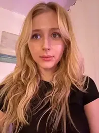 LunaRase — Stripchat recorded stream screenshot (11 Nov 2025)