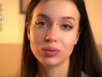 vivid_girls — Chaturbate recorded stream image, 12.11.2025 07:20