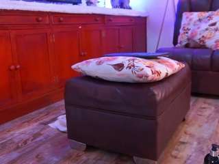 lara-giraldo — Camsoda recorded stream image, 13.11.2025 03:10