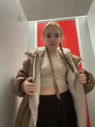 bambi_lu — Stripchat recorded stream image, 14.11.2025 18:00
