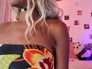 irisallen — Camsoda recorded stream screenshot (14 Nov 2025)