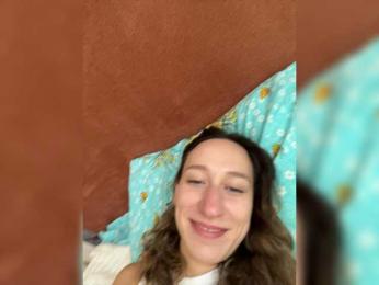 Chikipikin — Bongacams recorded stream screenshot (15 Nov 2025)