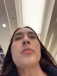 Holly_Play — Stripchat recorded stream image, 15.11.2025 12:00