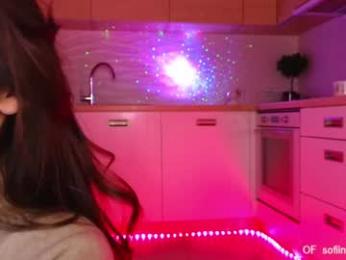 crazybabyyy — Chaturbate recorded stream screenshot (16 Nov 2025)