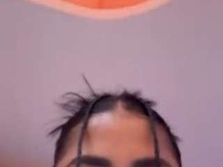 salommecruz — Camsoda recorded stream image, 16.11.2025 20:30